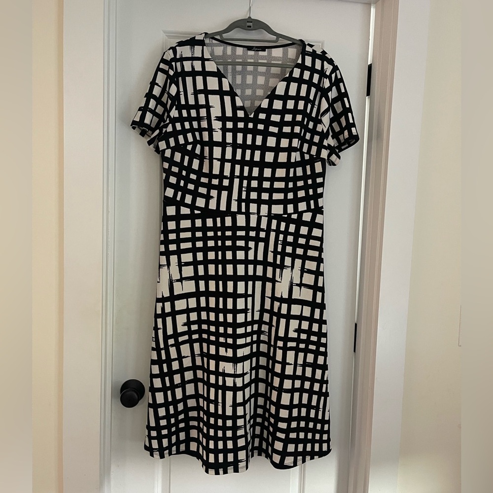 Soprano Black and White Grid Midi Dress